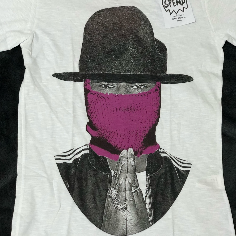 Cotton shirt w/ artwork - Picture 2 of 3